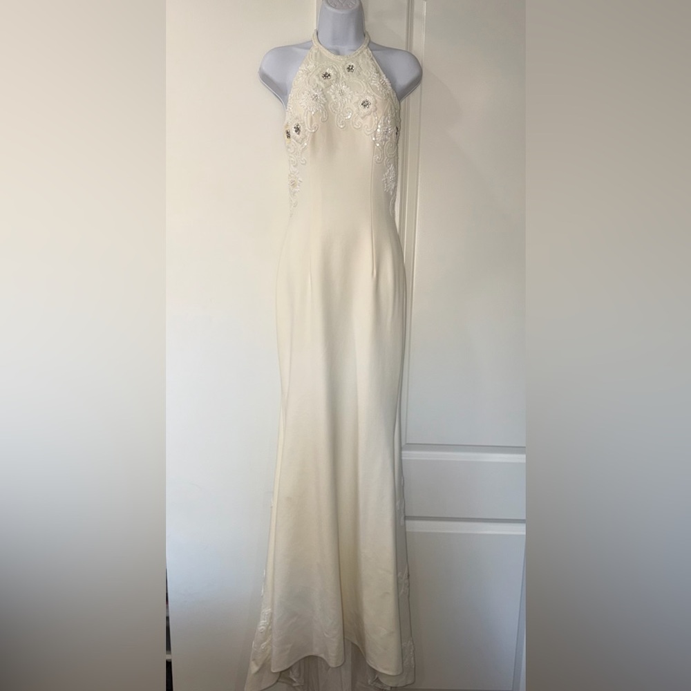 Sherri Hill Halter Ivory Formal Column Gown Dress with Beading and Train Sz 2